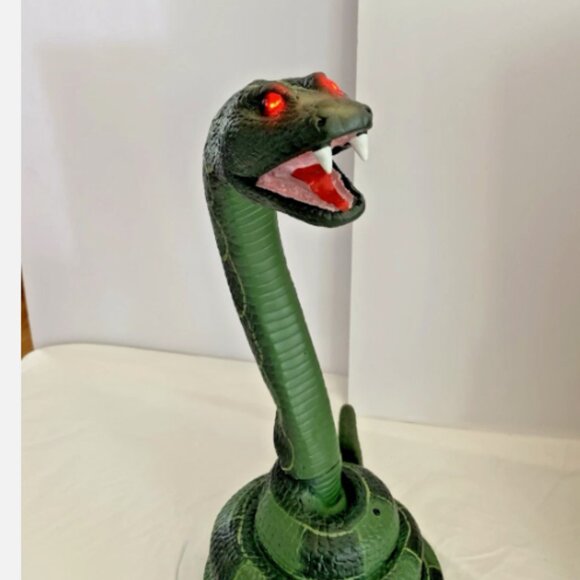 71” Bendable Animated Striking Cobra Snake Prop #4349 Halloween Decor Home Depot - Picture 1 of 6